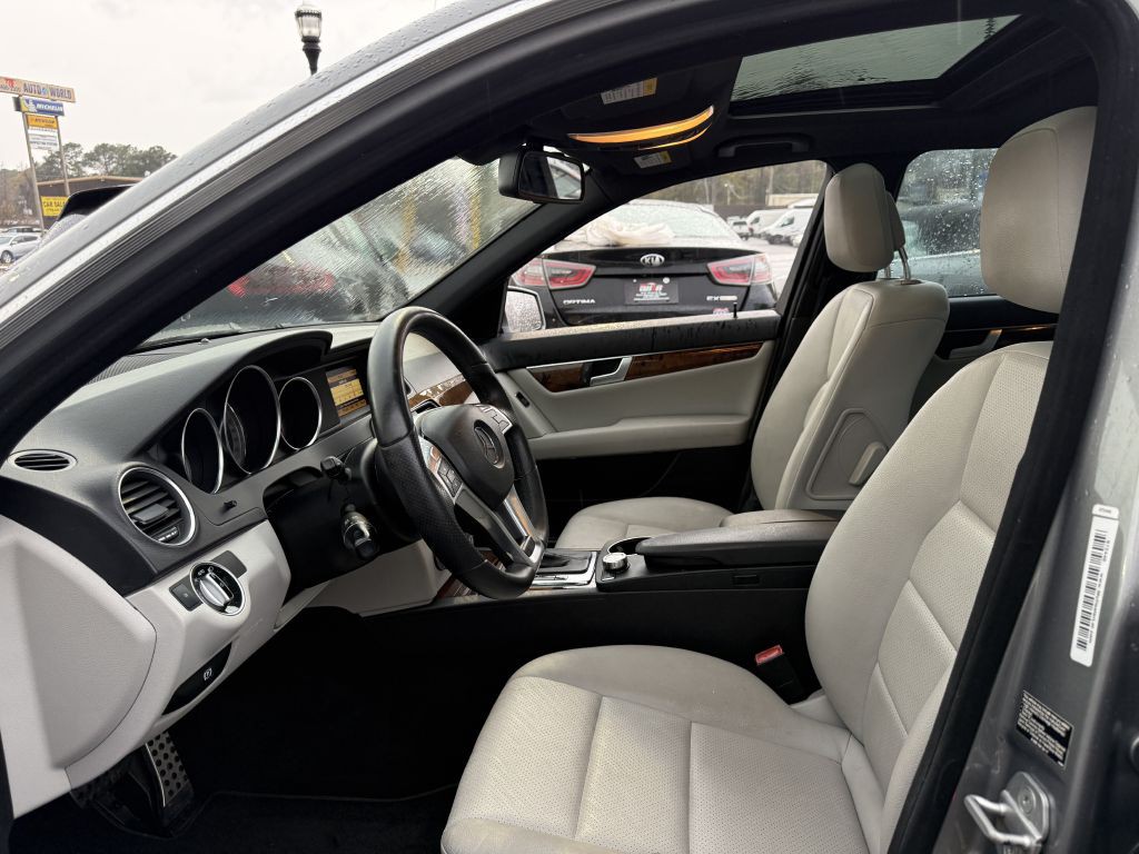 2012 Mercedes-Benz C-Class Image 9