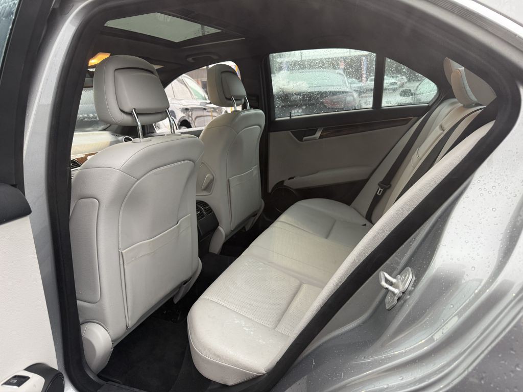 2012 Mercedes-Benz C-Class Image 13
