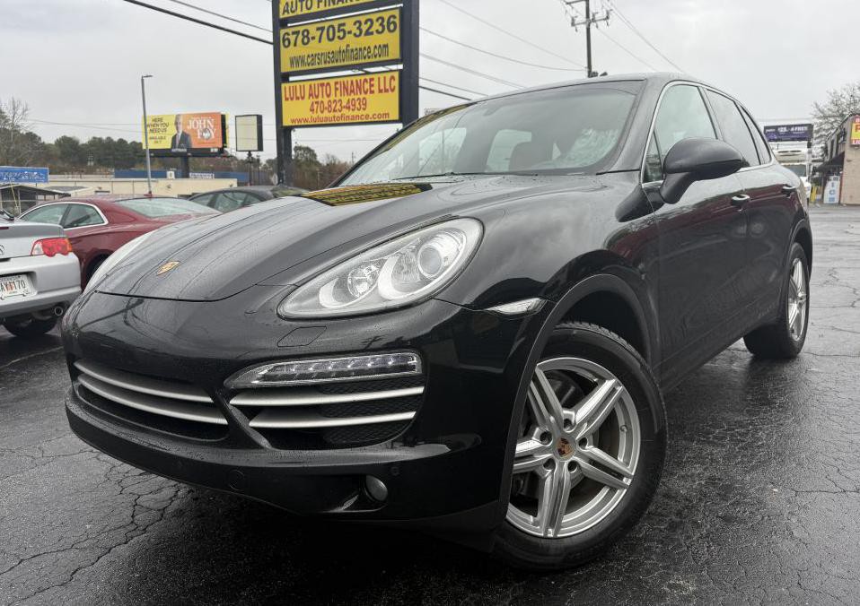 2014 Porsche Cayenne Image 2