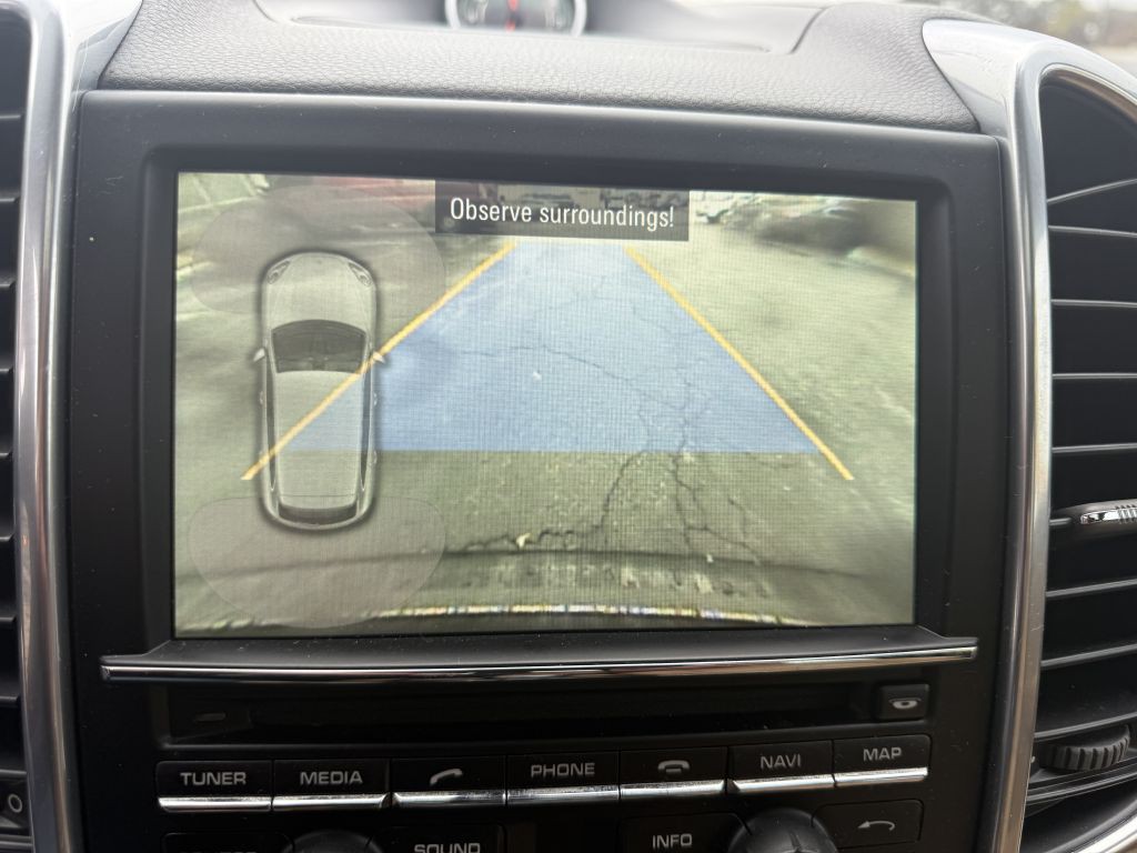 2014 Porsche Cayenne Image 16