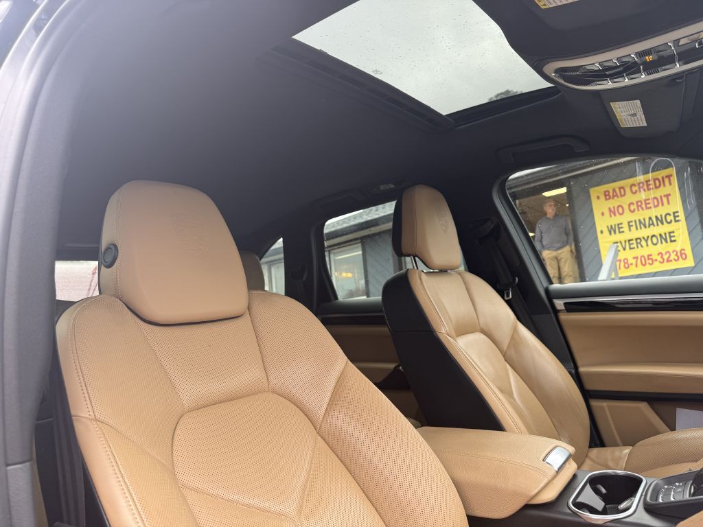 2014 Porsche Cayenne Image 20