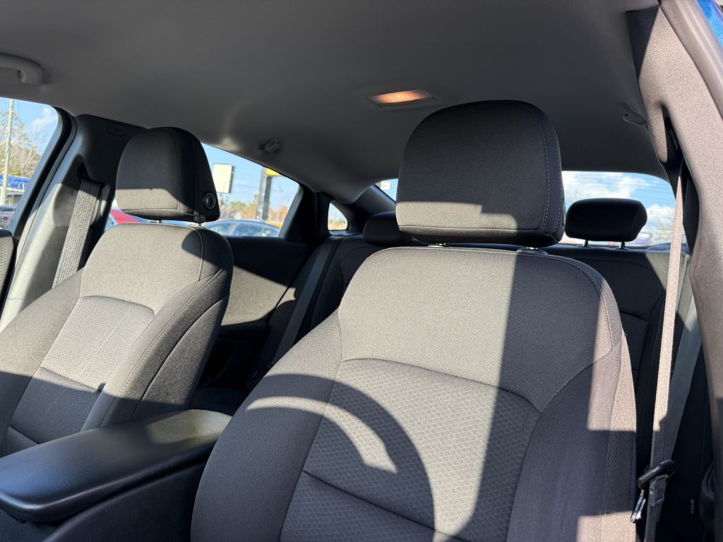 2019 Chevrolet Malibu Image 12