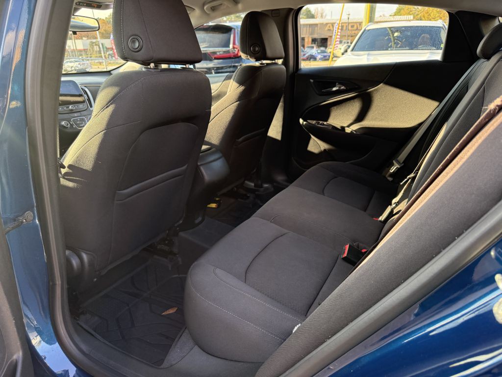 2019 Chevrolet Malibu Image 13