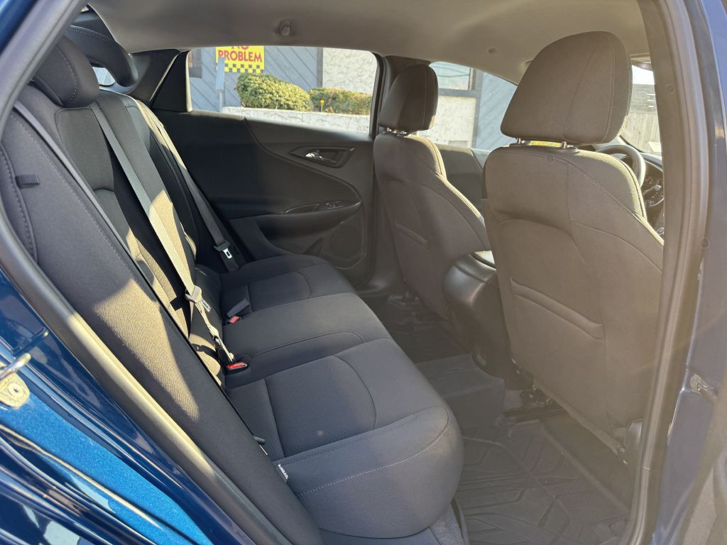 2019 Chevrolet Malibu Image 14