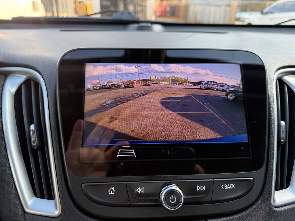 2019 Chevrolet Malibu Image 15