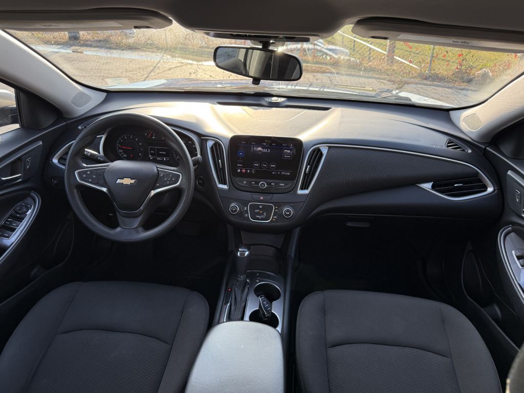 2019 Chevrolet Malibu Image 16