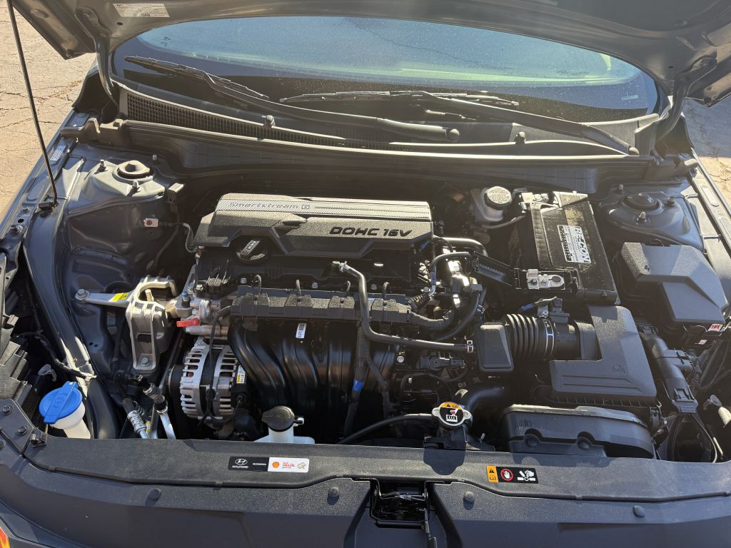 2023 Hyundai Elantra Image 20