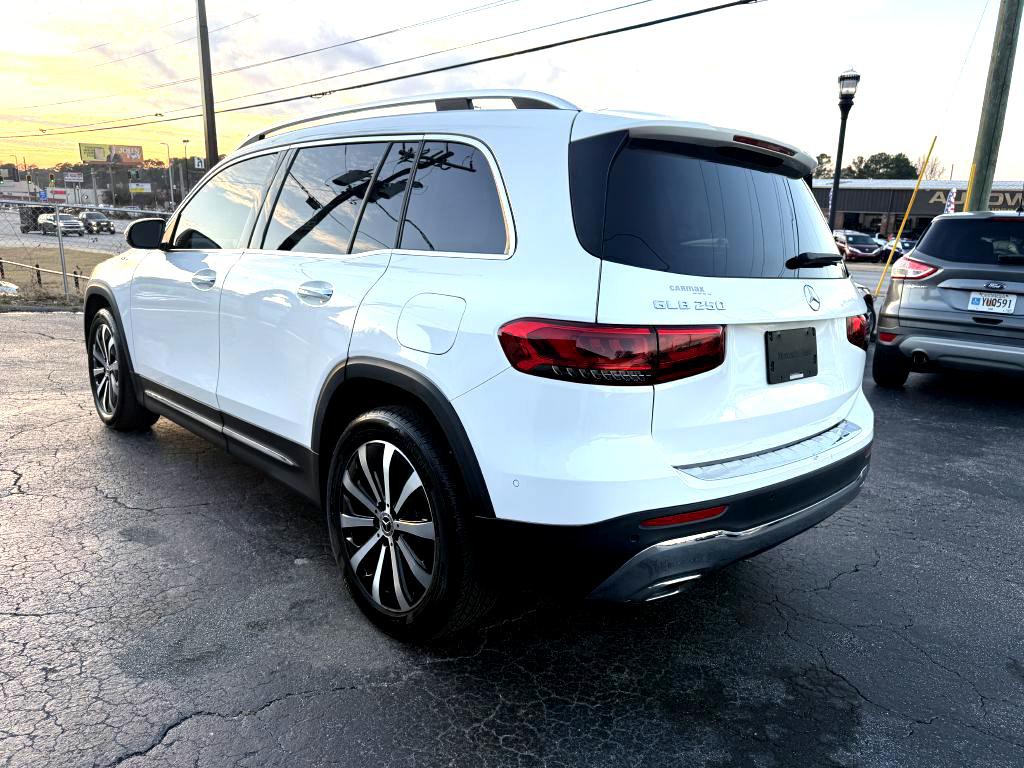 2022 Mercedes-Benz GLB Image 6