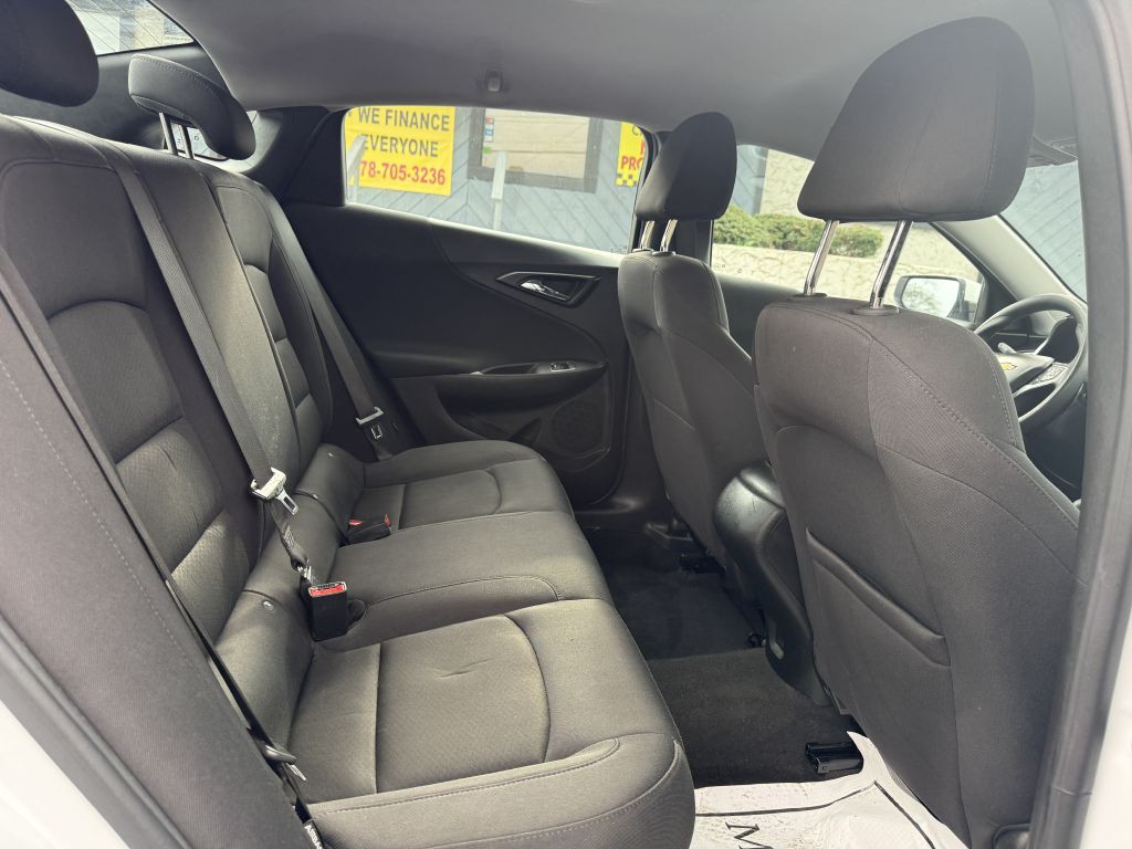 2023 Chevrolet Malibu Image 13