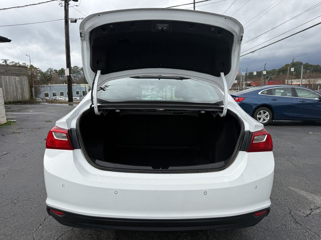 2023 Chevrolet Malibu Image 7