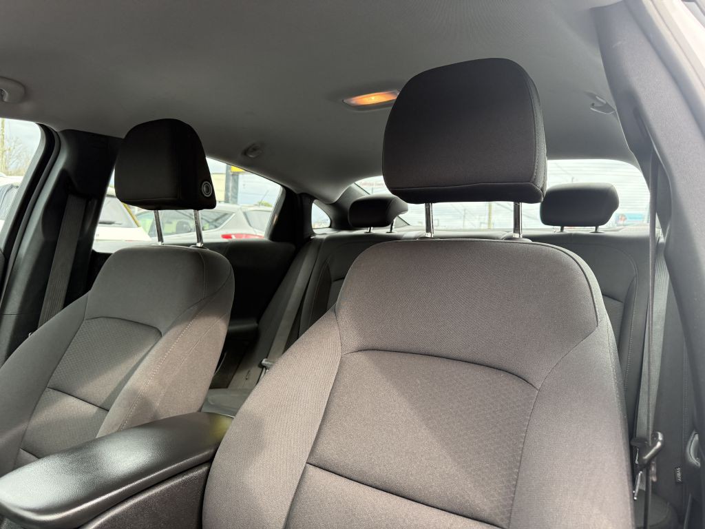 2023 Chevrolet Malibu Image 11