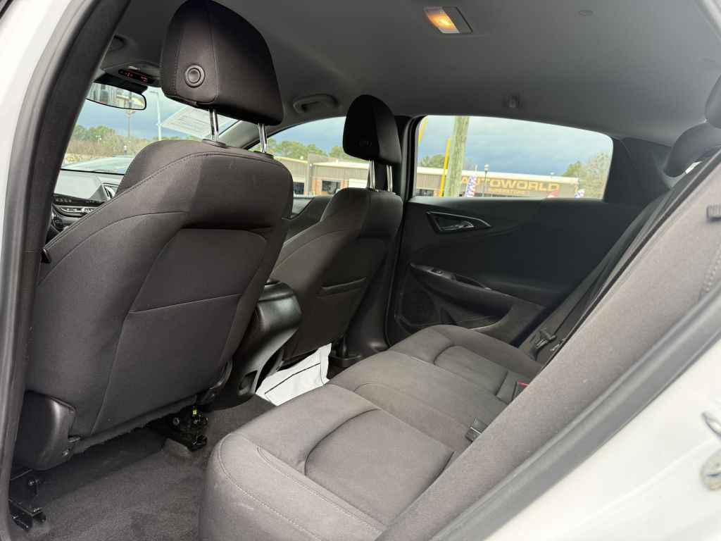 2023 Chevrolet Malibu Image 12