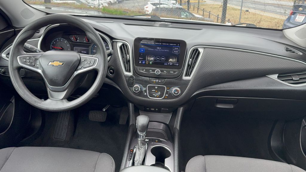 2023 Chevrolet Malibu Image 15