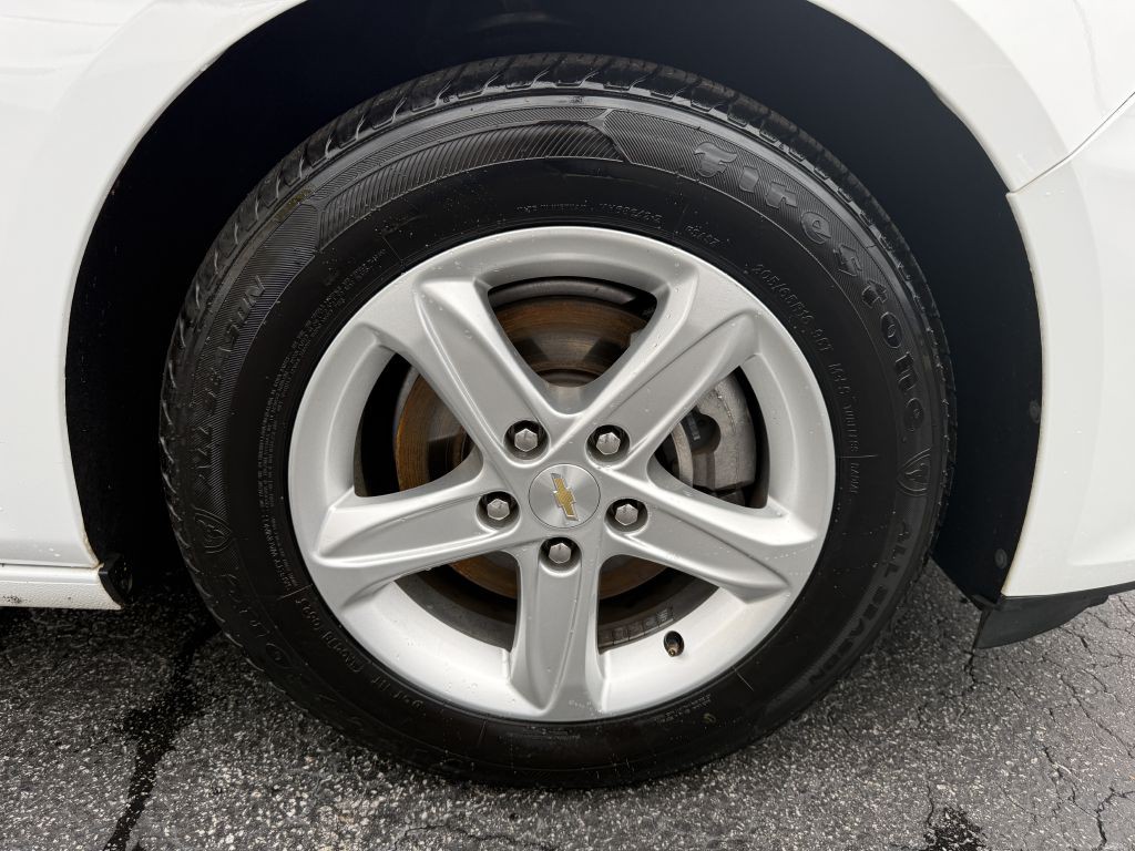 2023 Chevrolet Malibu Image 19