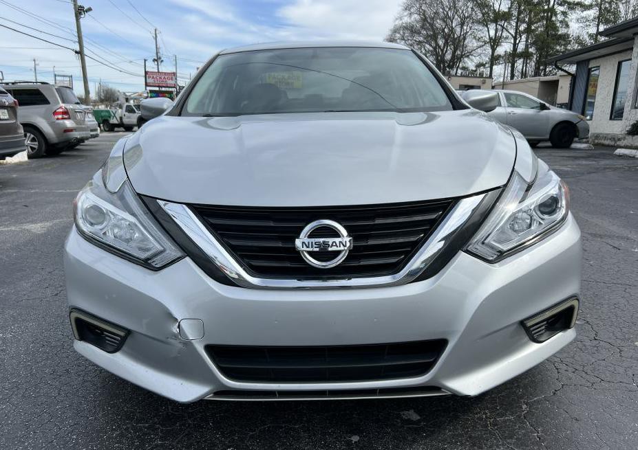 2016 Nissan Altima Image 2