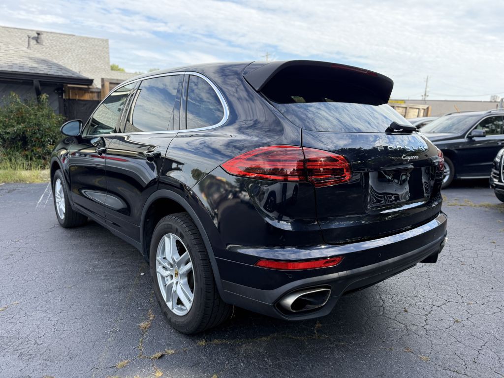 2016 Porsche Cayenne Image 7