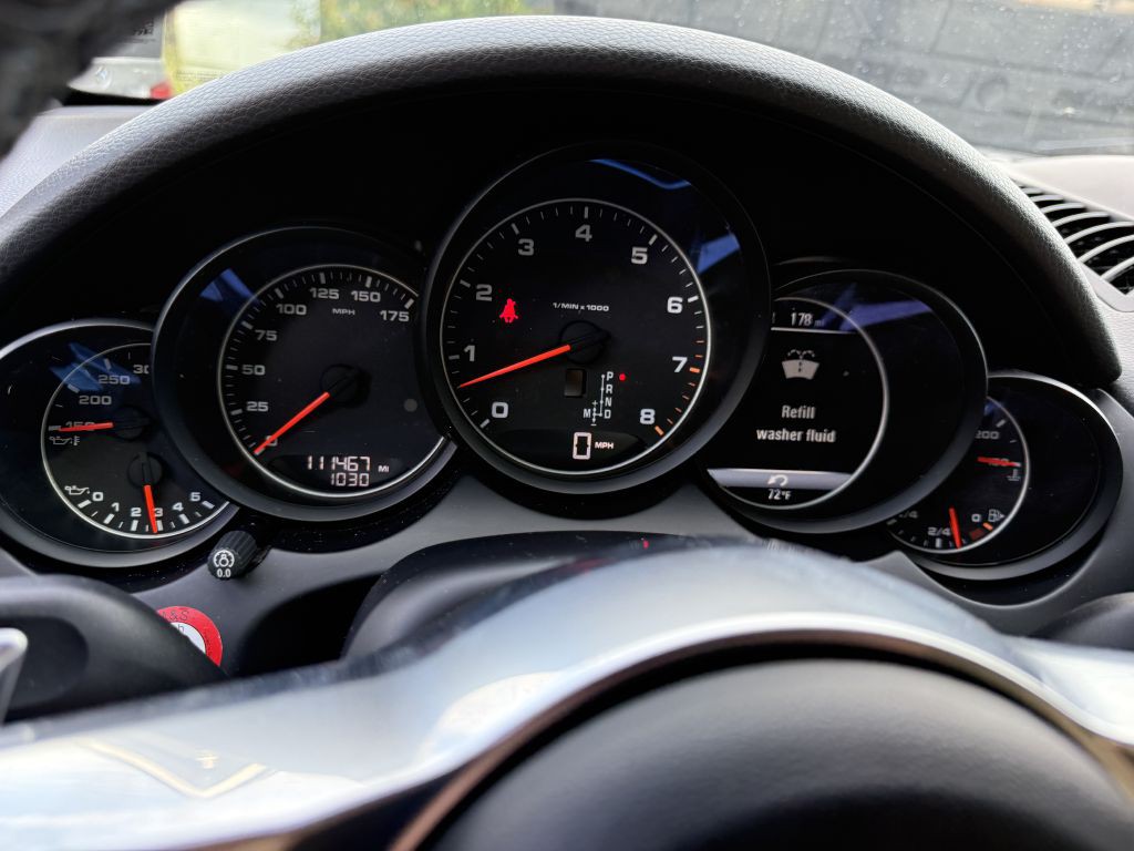 2016 Porsche Cayenne Image 10