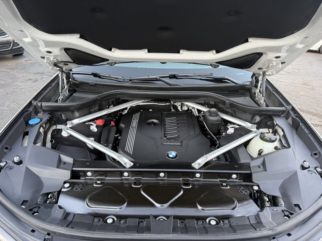 2020 BMW X7 Image 23