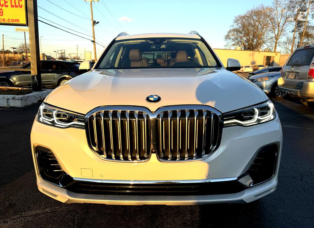 2020 BMW X7 Image 2