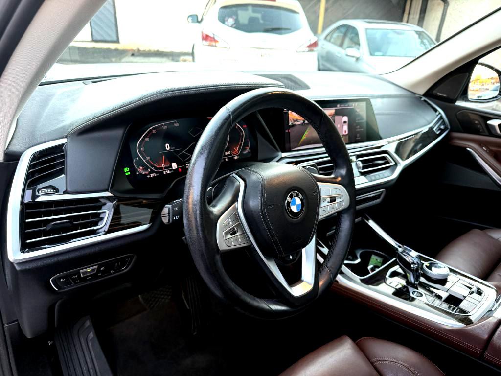 2020 BMW X7 Image 11