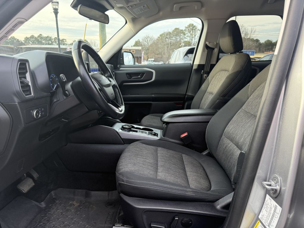 2022 Ford Bronco Image 8