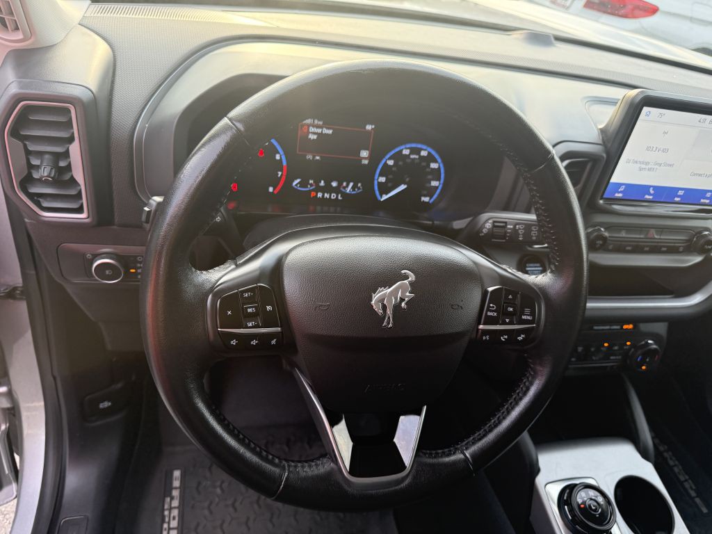 2022 Ford Bronco Image 9