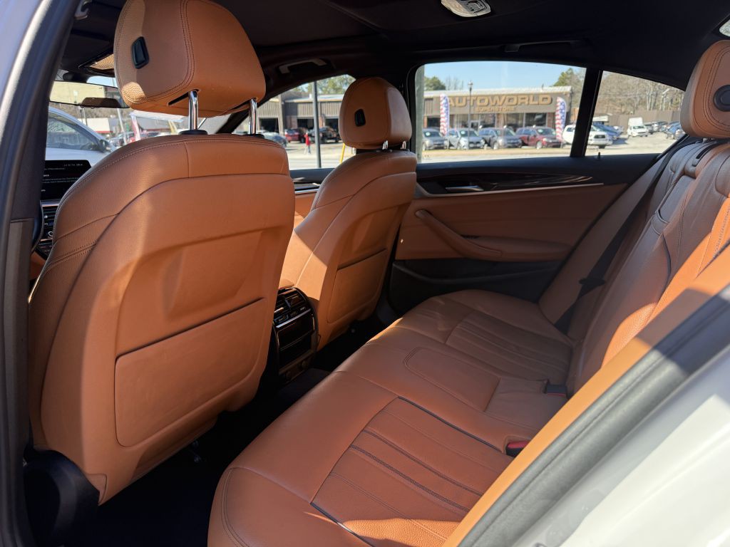 2018 BMW 5 Series Image 13