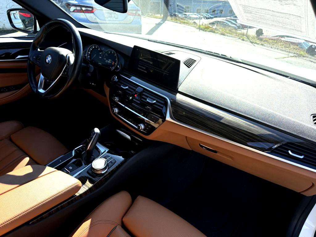 2018 BMW 5 Series Image 18