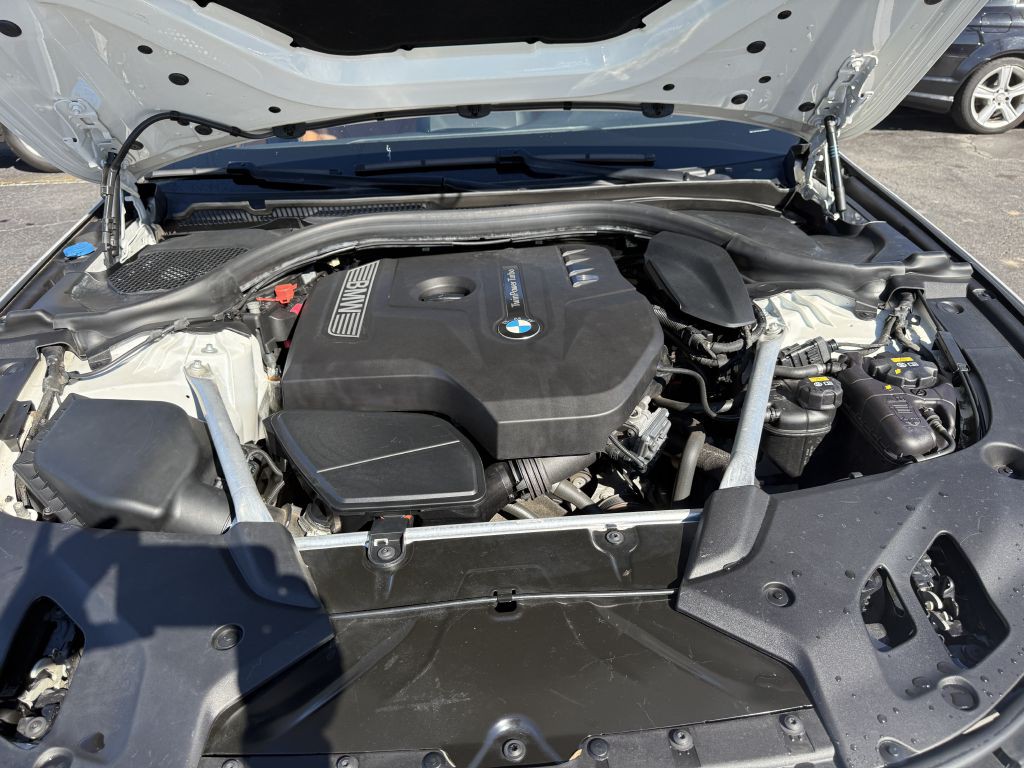 2018 BMW 5 Series Image 21