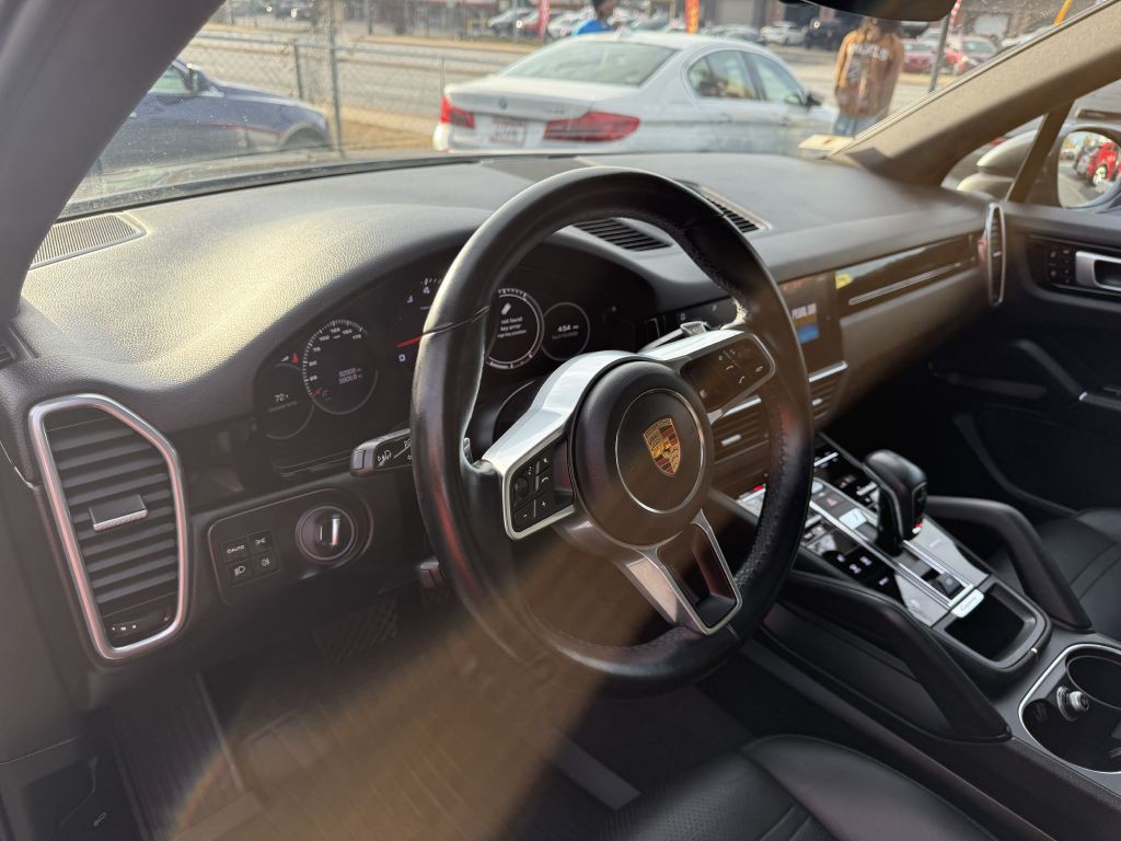 2020 Porsche Cayenne Image 11