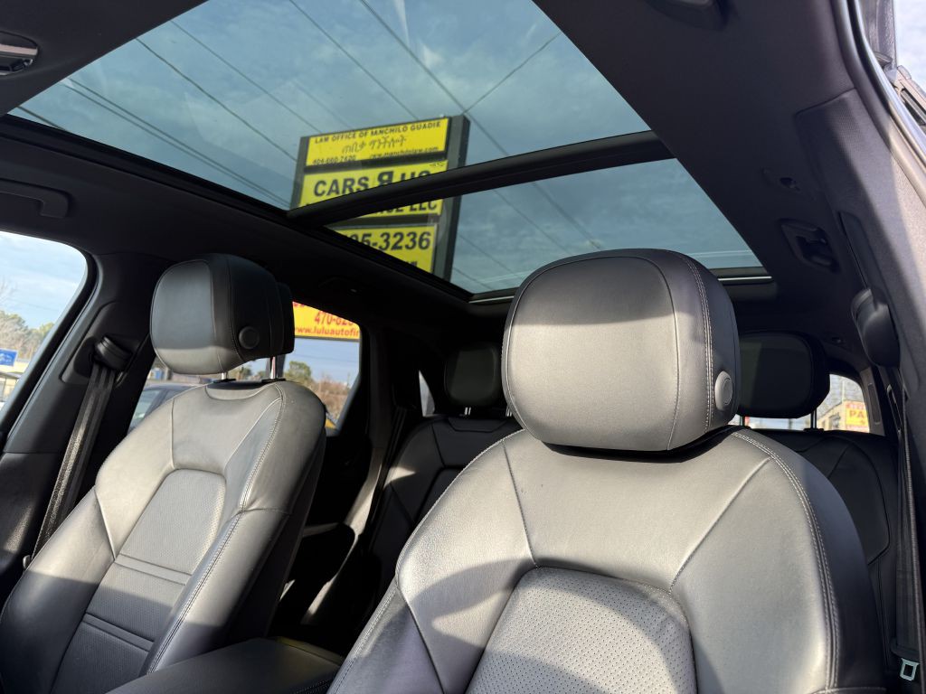 2020 Porsche Cayenne Image 12