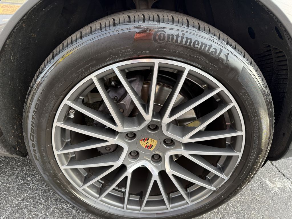 2020 Porsche Cayenne Image 20