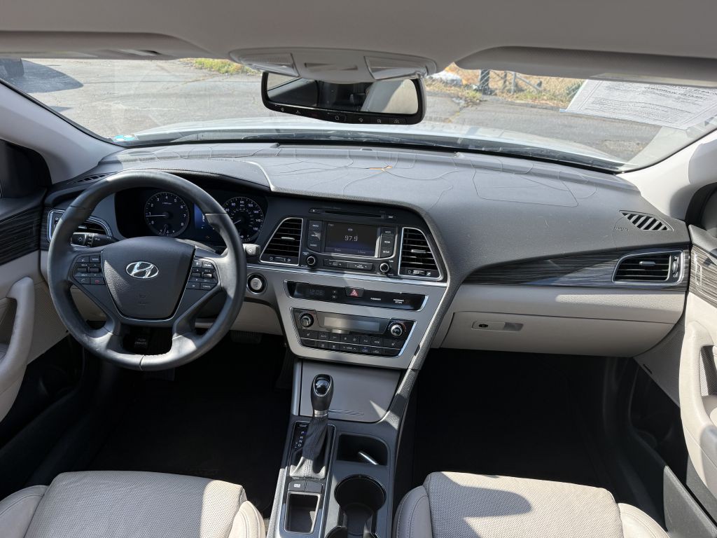2015 Hyundai Sonata Image 17