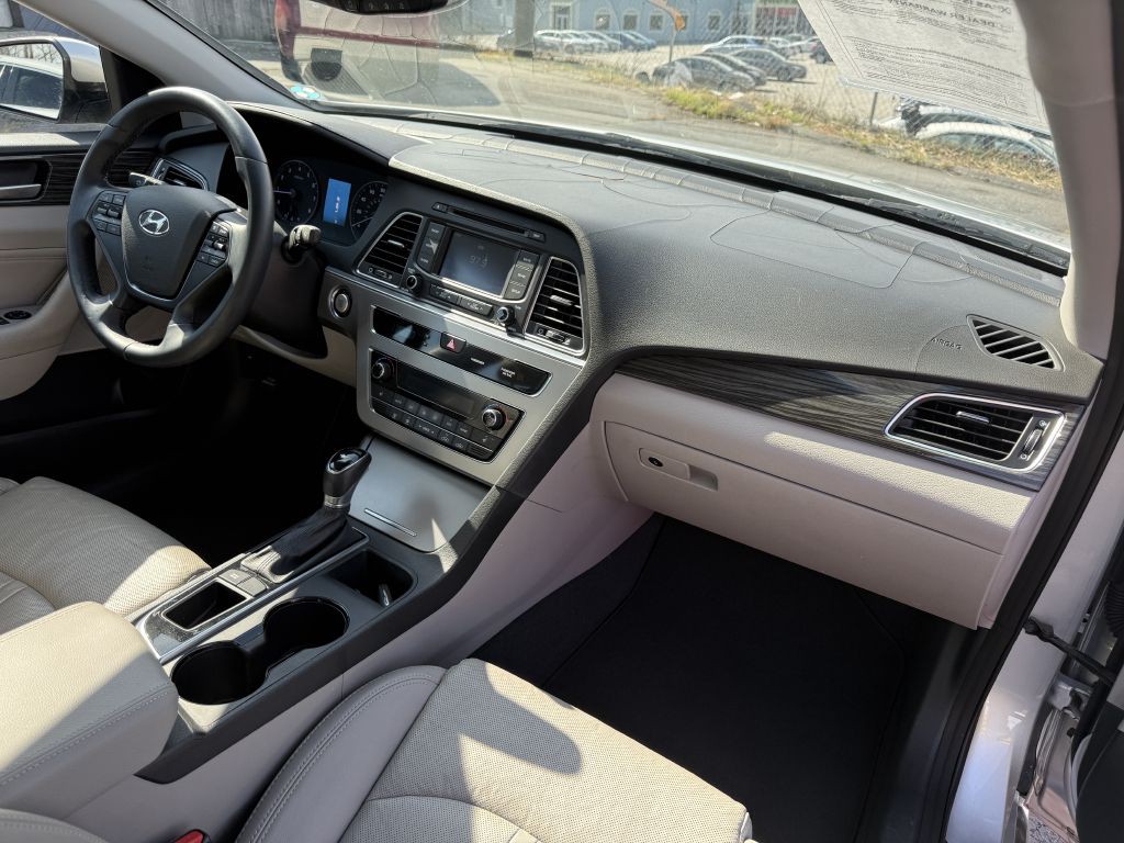 2015 Hyundai Sonata Image 19