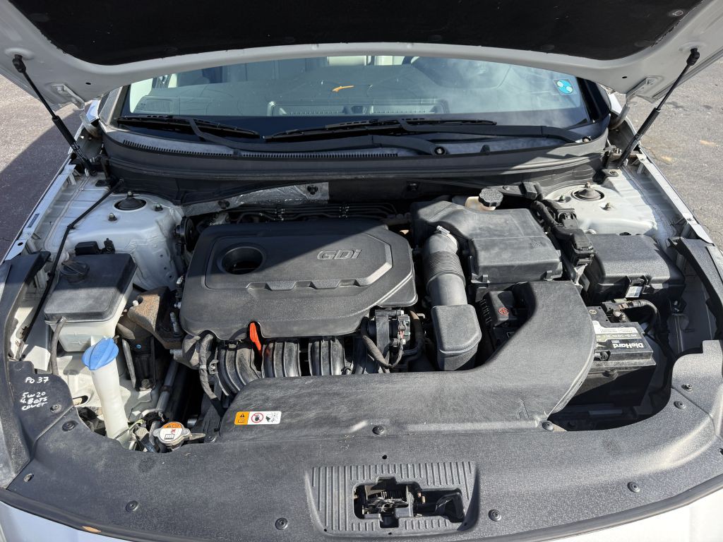 2015 Hyundai Sonata Image 22