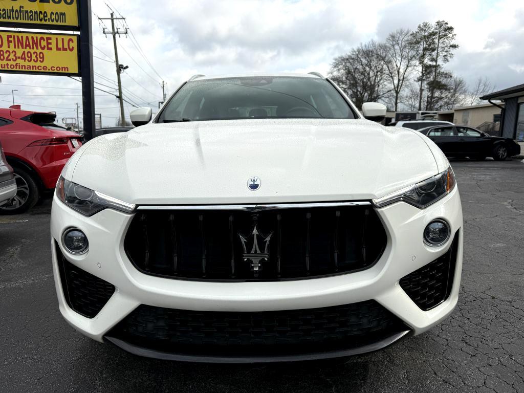 2022 Maserati Levante Image 2