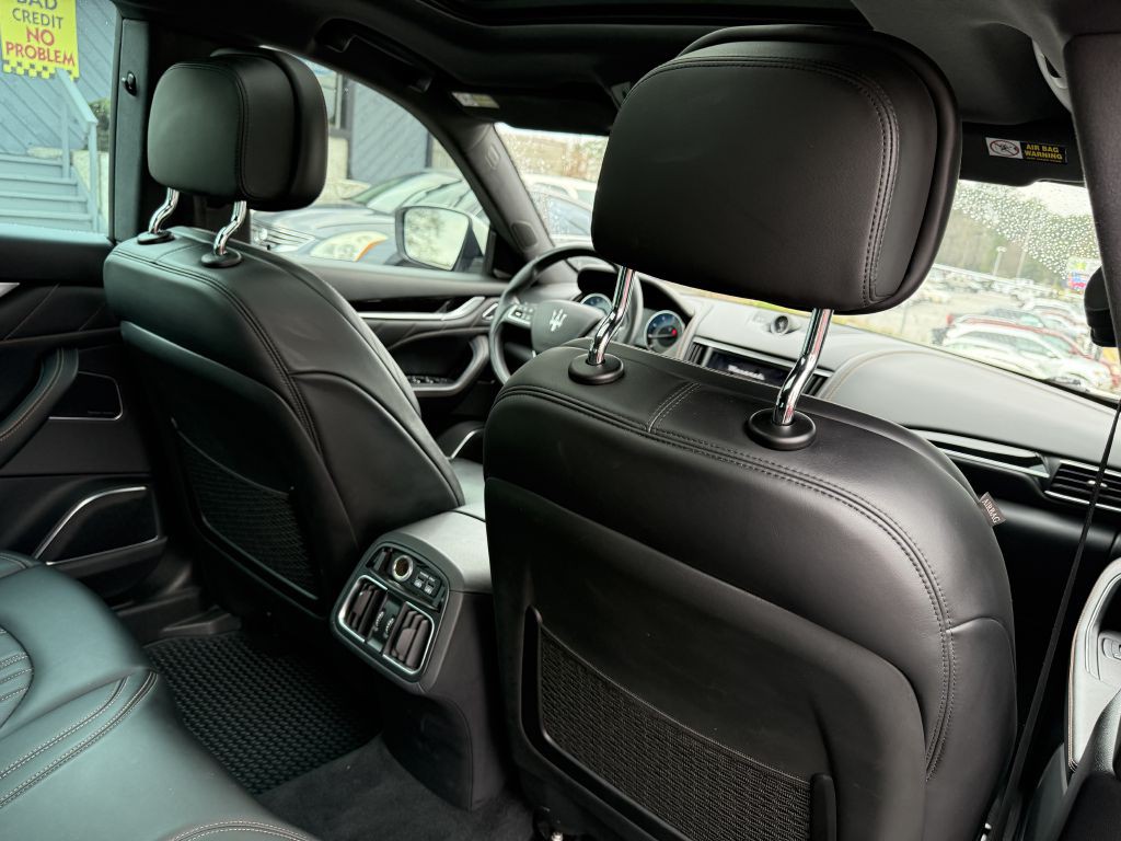 2022 Maserati Levante Image 14