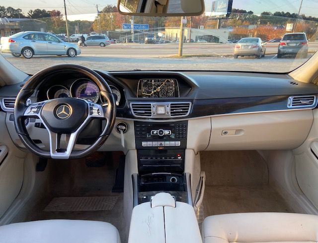 2014 Mercedes-Benz E-Class Image 9