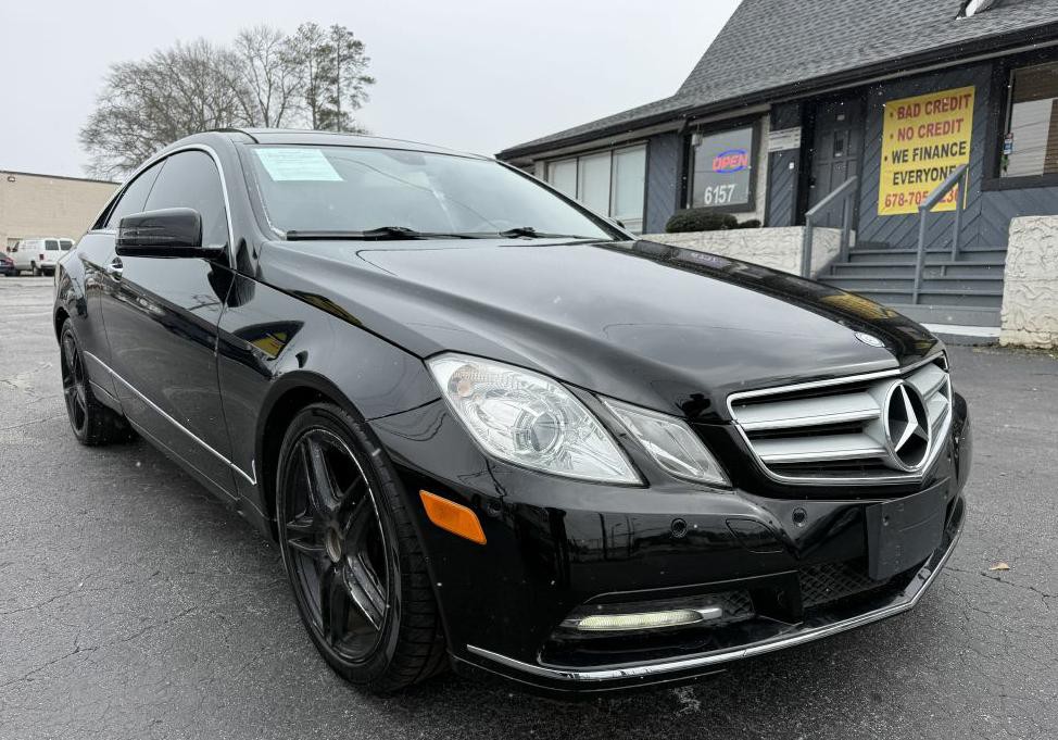 2013 Mercedes-Benz E-Class Image 3