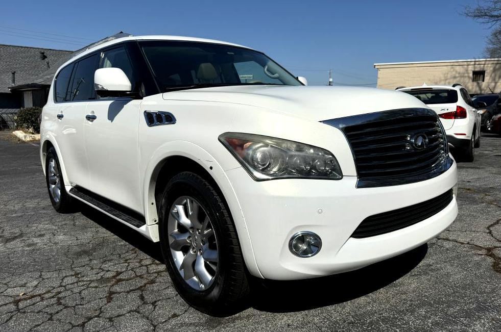 2011 INFINITI QX56 Image 4