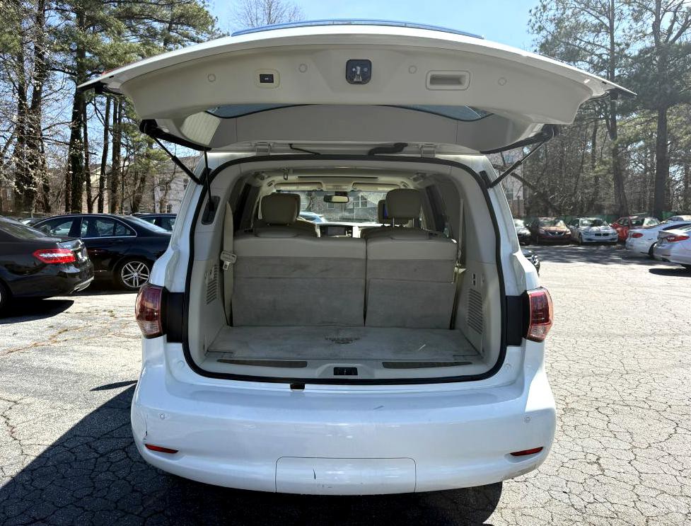 2011 INFINITI QX56 Image 8