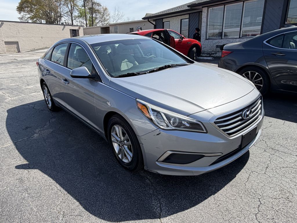 2017 Hyundai Sonata Image 3