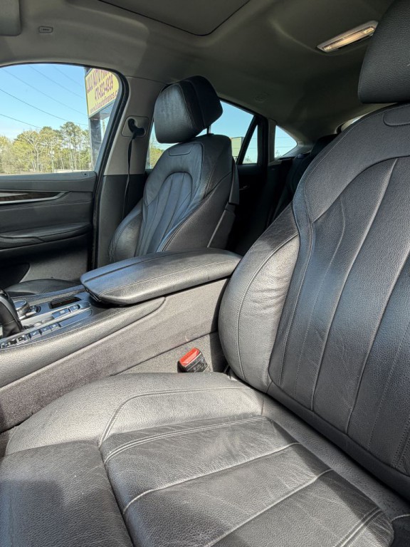 2015 Chevrolet Tahoe Image 15