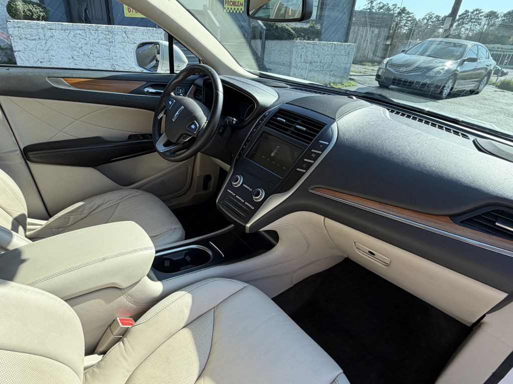 2018 Lincoln MKC Image 12