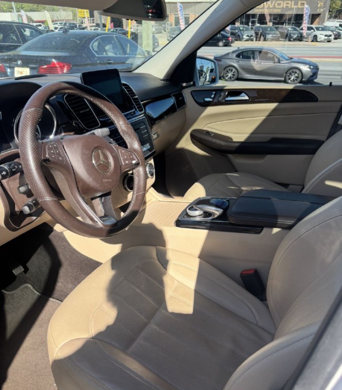 2017 Mercedes-Benz GLE-Class Image 4