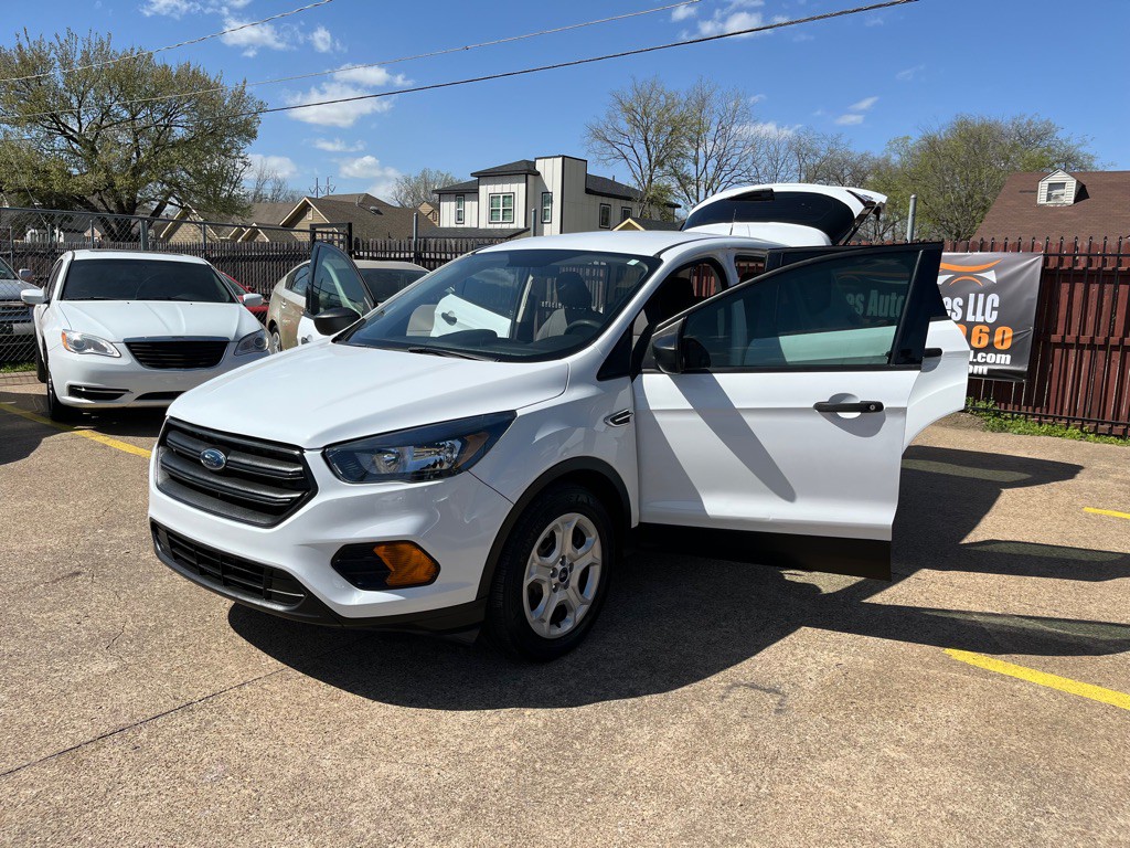 2018 Ford Escape Image 9