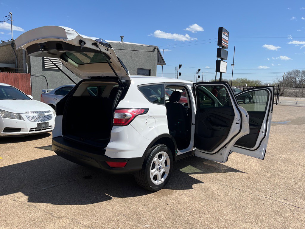 2018 Ford Escape Image 12