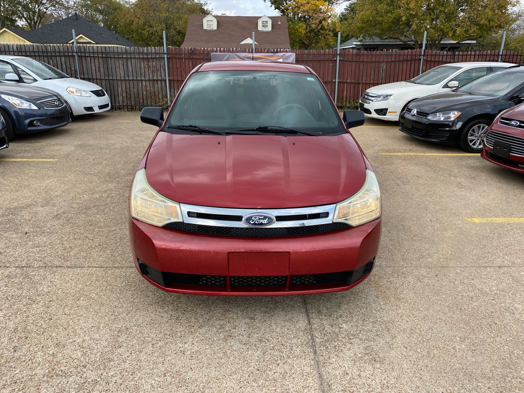 2011 Ford Focus Image 2