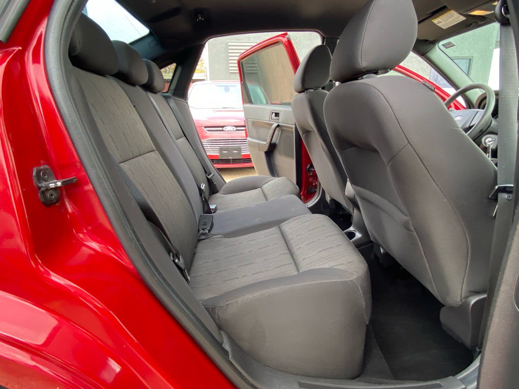2011 Ford Focus Image 18