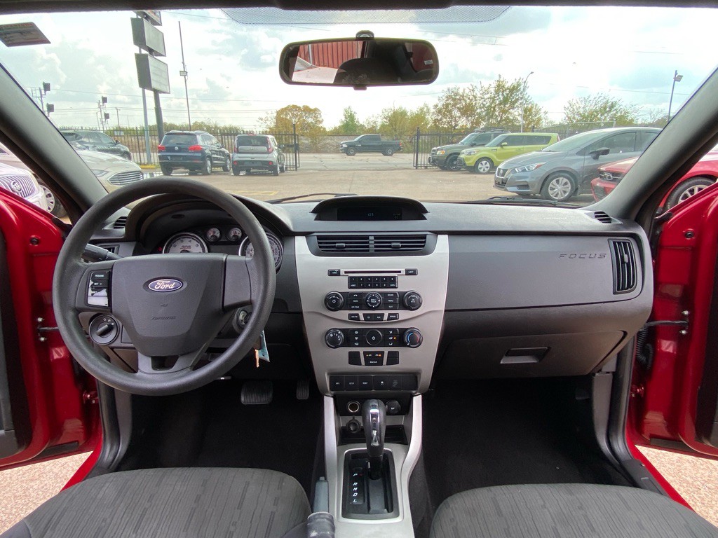 2011 Ford Focus Image 20